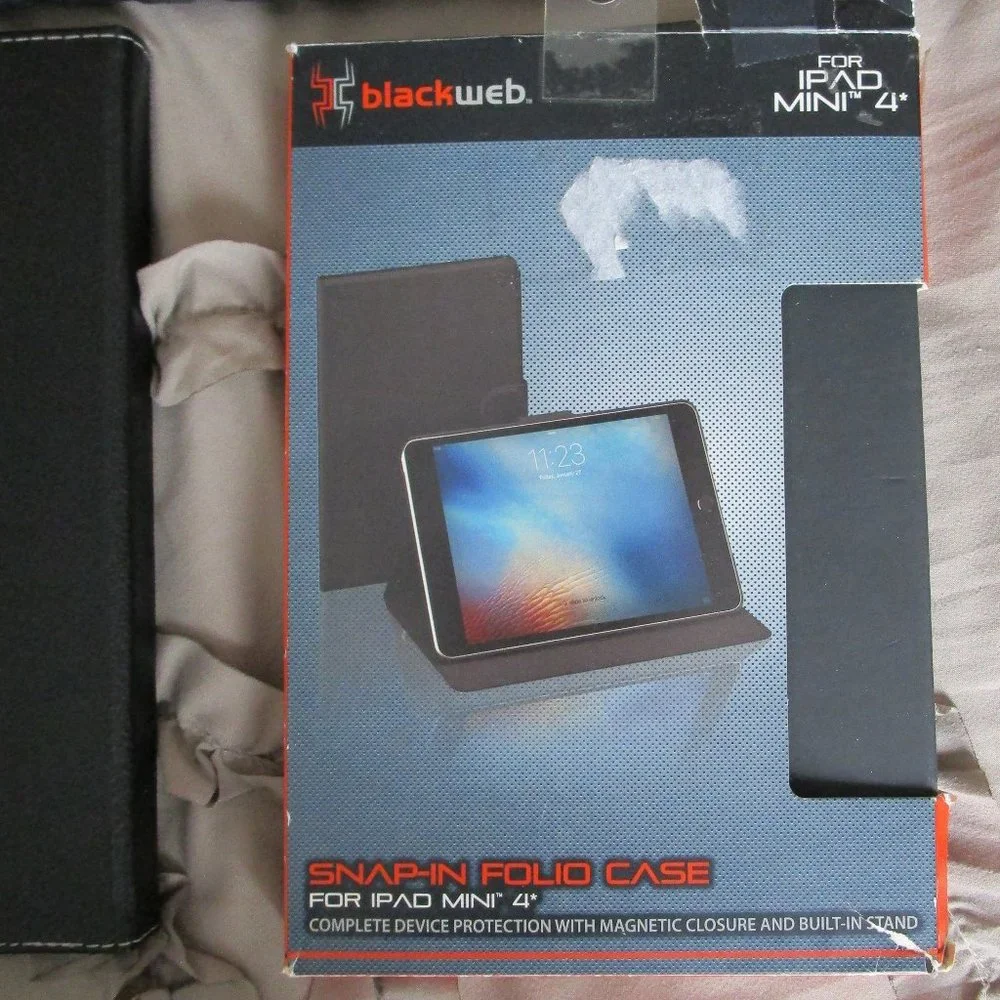 lot of three tablet cases